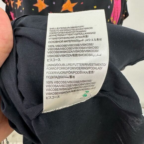 Farm Rio Women’s Black Pink Macaw Bird Orange Stars 3D Star Buttons Midi Dress - Picture 6 of 13